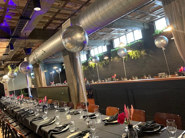 Orbz Balloon Table Centrepiece – Balloon HQ
